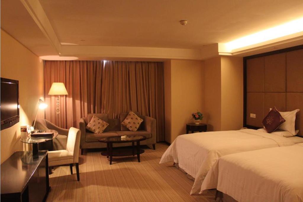 Zhengzhou Yuehai Hotel מראה חיצוני תמונה